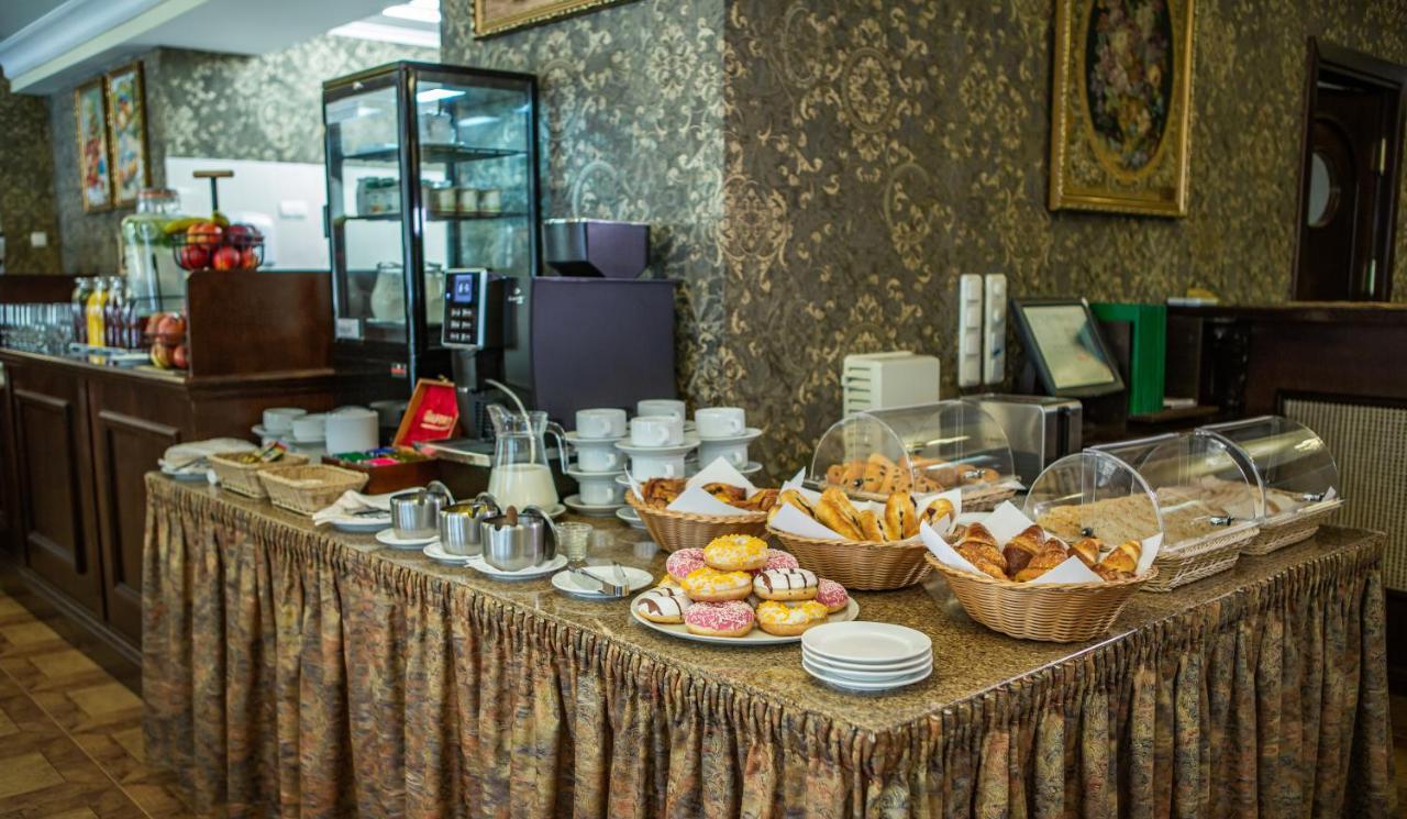 พรีเมียร์ โฮเต็ล พาลาสโซ Hotel โปลตาวา ภายนอก รูปภาพ