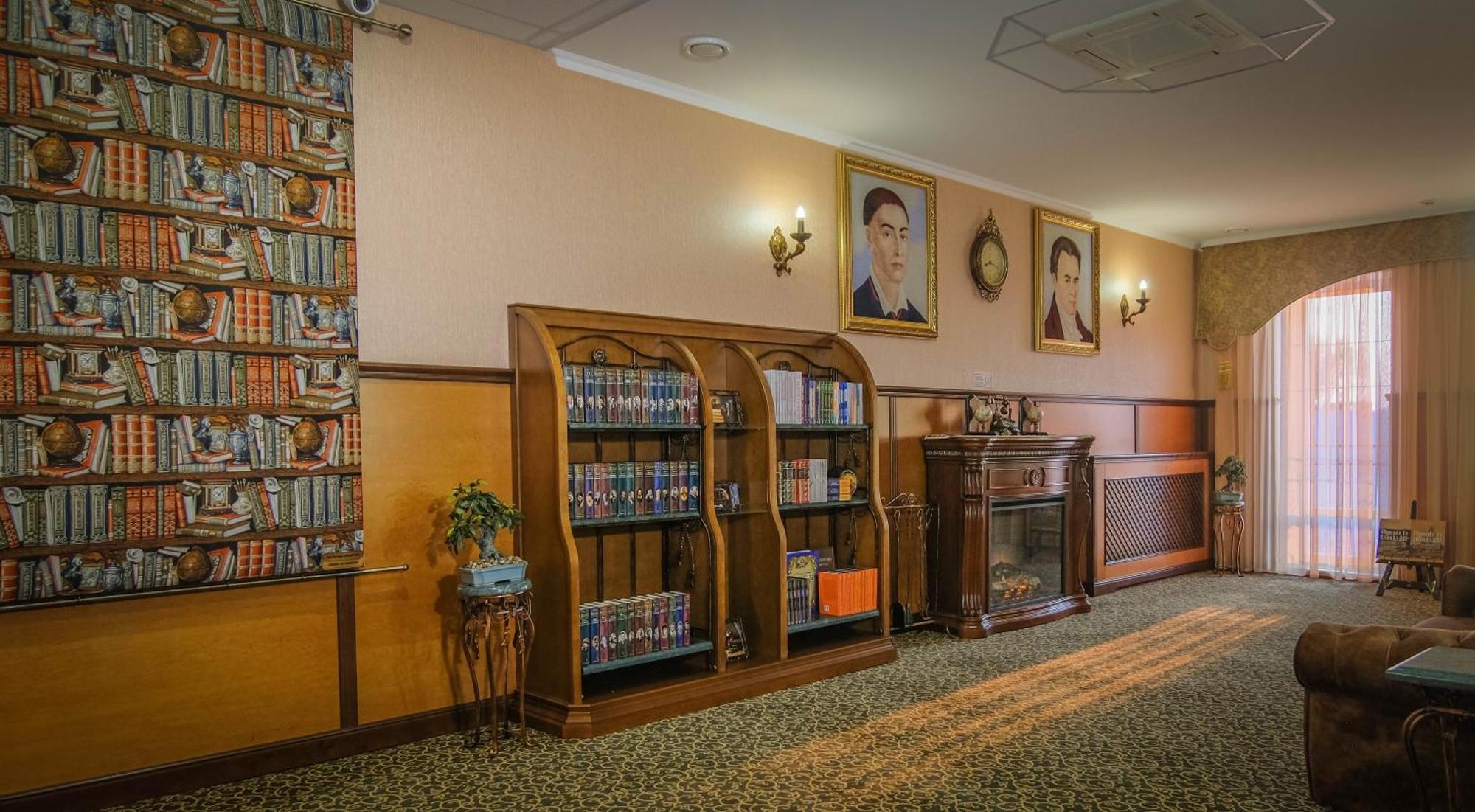 พรีเมียร์ โฮเต็ล พาลาสโซ Hotel โปลตาวา ภายนอก รูปภาพ