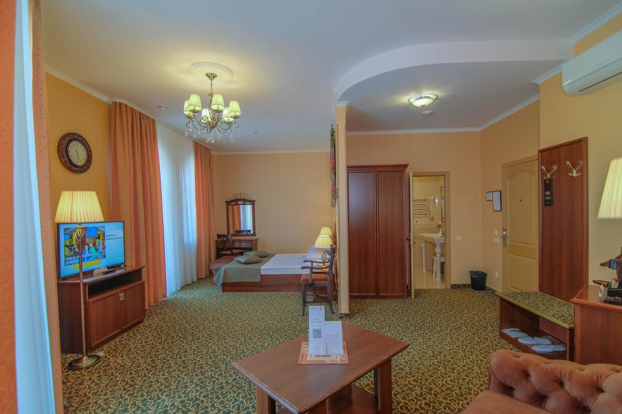 พรีเมียร์ โฮเต็ล พาลาสโซ Hotel โปลตาวา ห้อง รูปภาพ