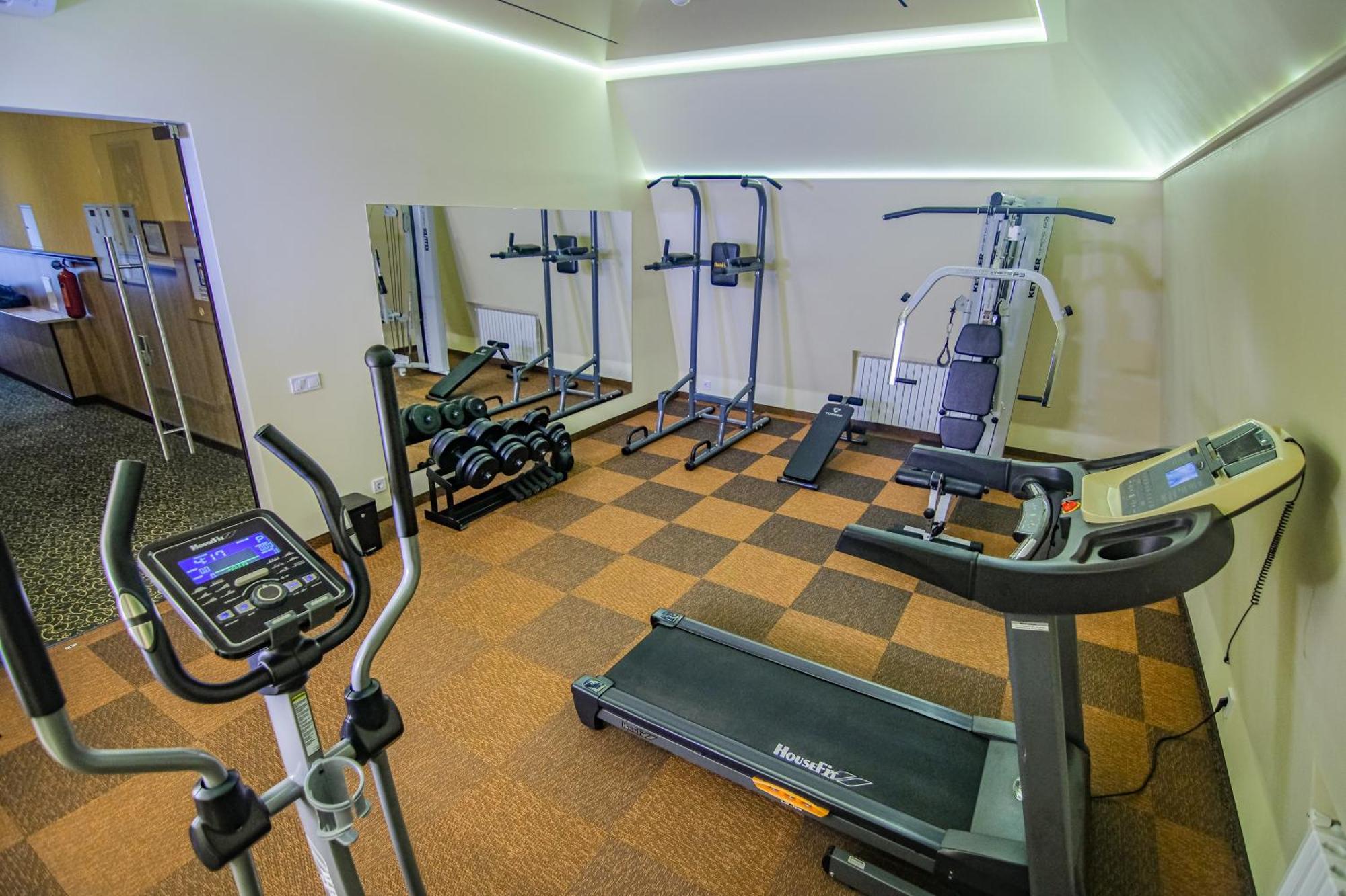 พรีเมียร์ โฮเต็ล พาลาสโซ Hotel โปลตาวา ภายนอก รูปภาพ